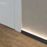 Микроплинтус Laconistiq Light Черный анодированный №9