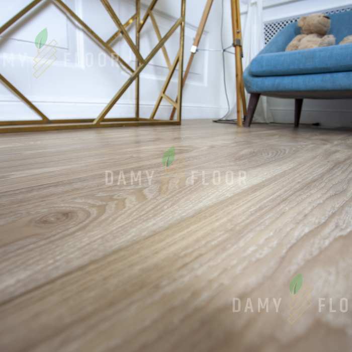 Кварцевый SPC ламинат Damy Floor Family Дуб Селект 001-2 №8